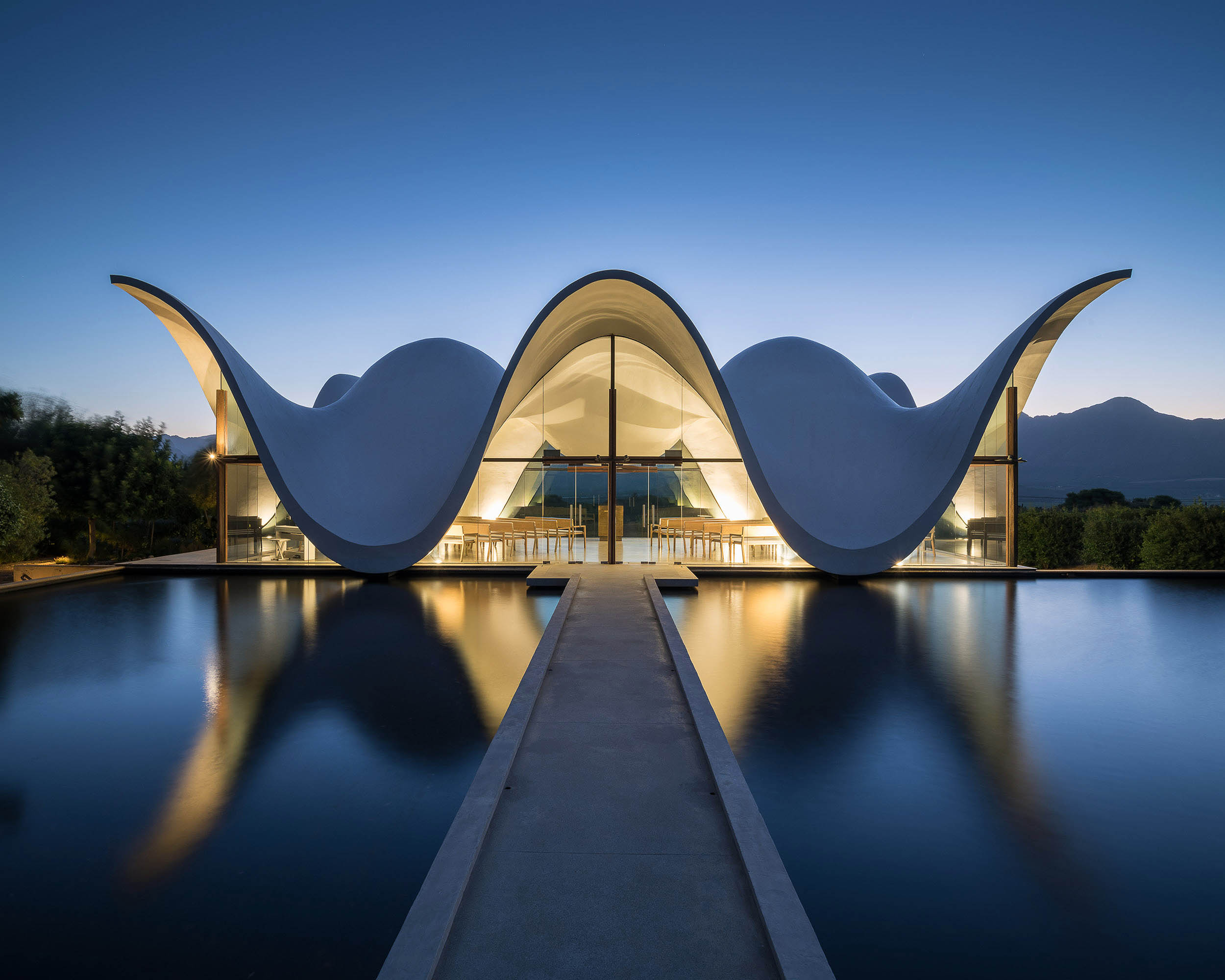 bosjes_chapel_modern_architecture_exterior_photography_south_africa