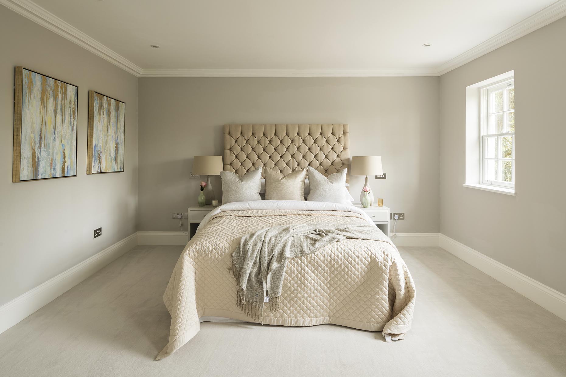 clean-bedroom-interior-photography-luxury-decor-home