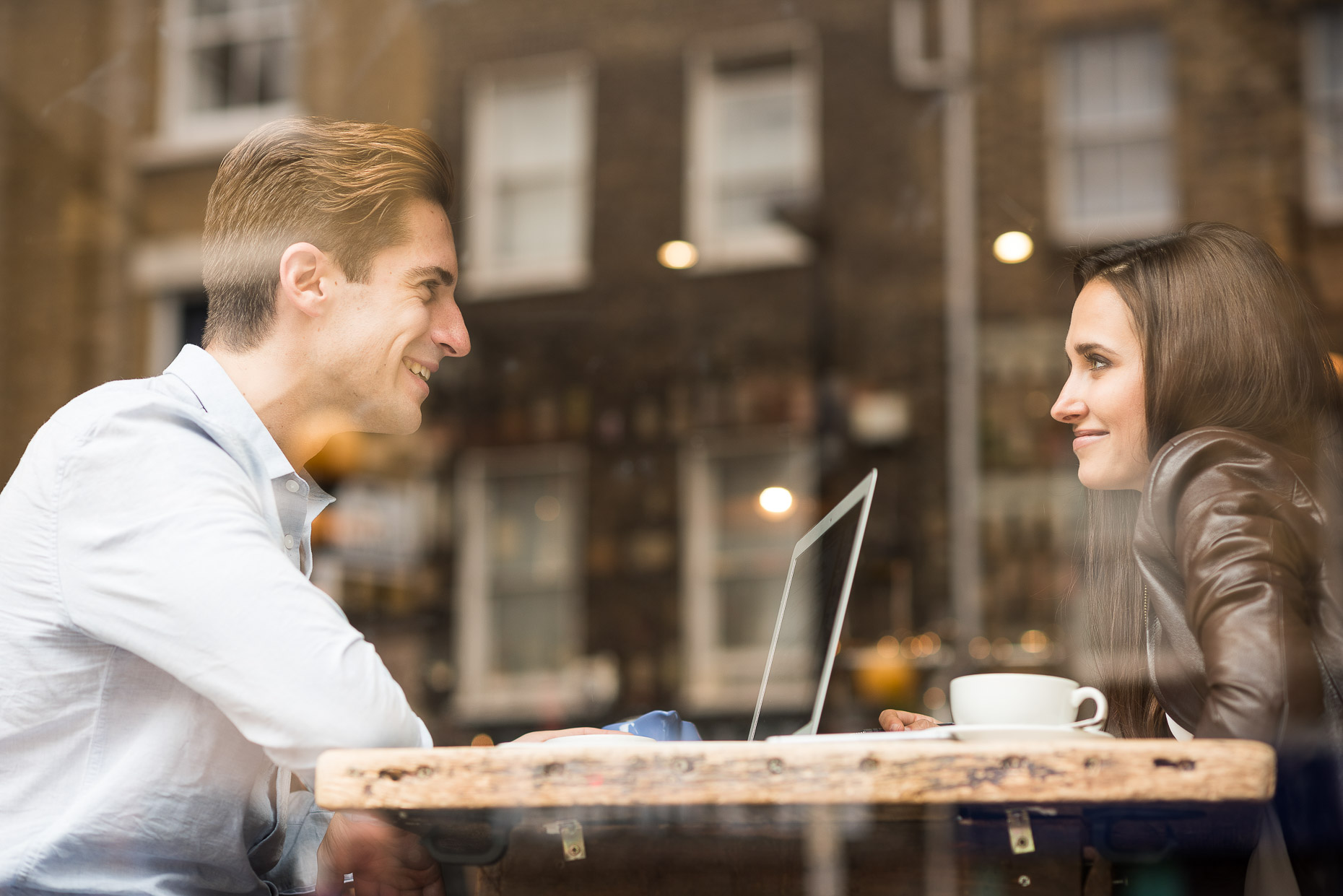 couple-meeting-business-cafe-coffee-angel-islington-london-09