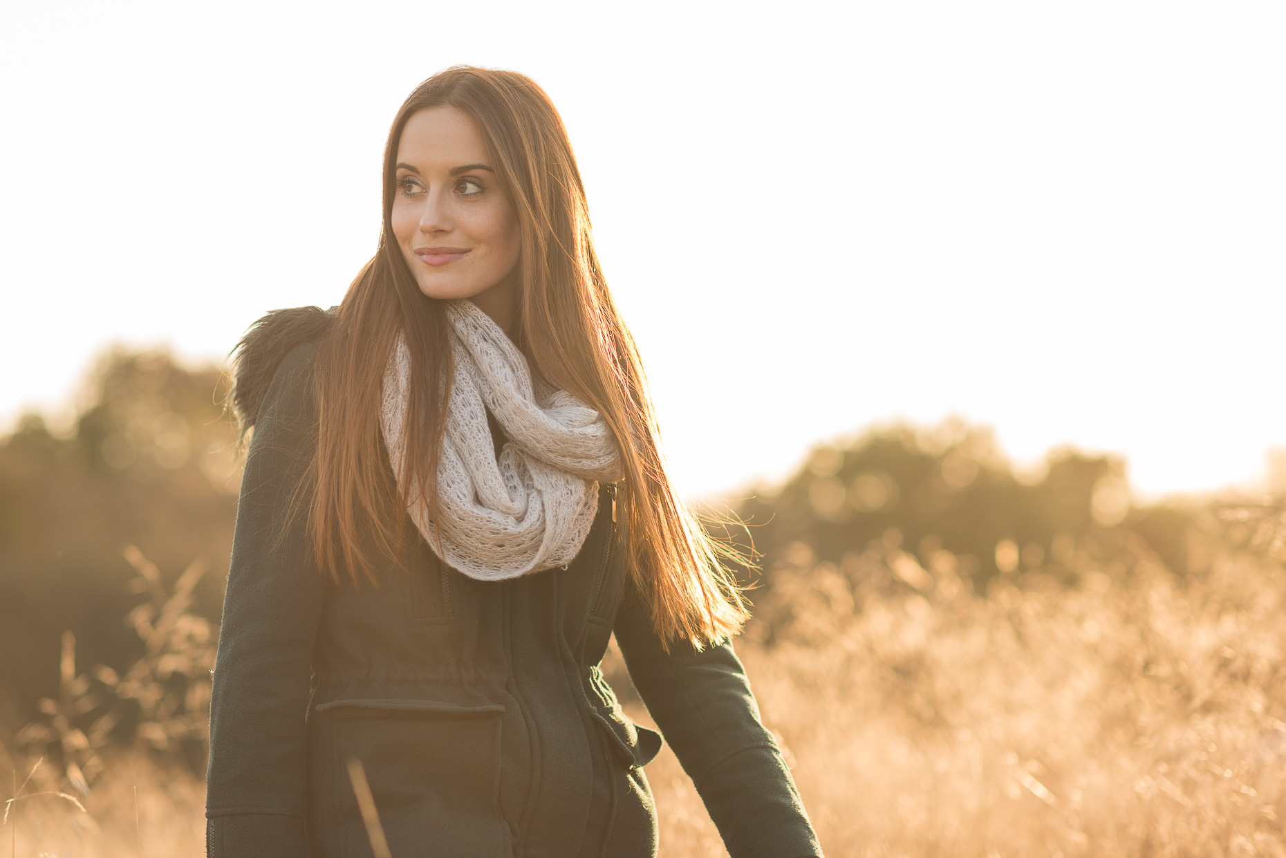 emily-winter-weather-beauty-fashion-woman-hiking-epping-forest-london-21