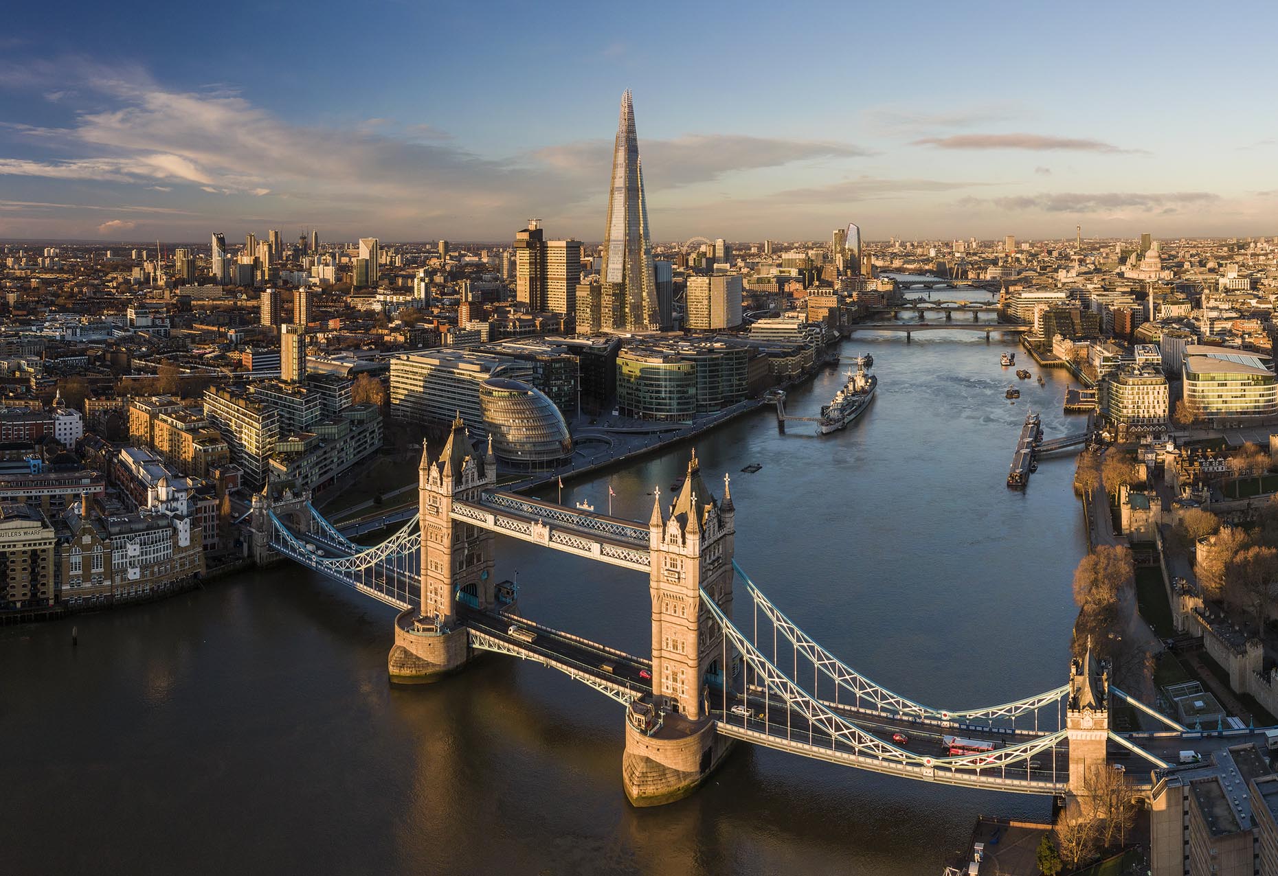 tower-bridge-london-architecture-photographer-aerial-river